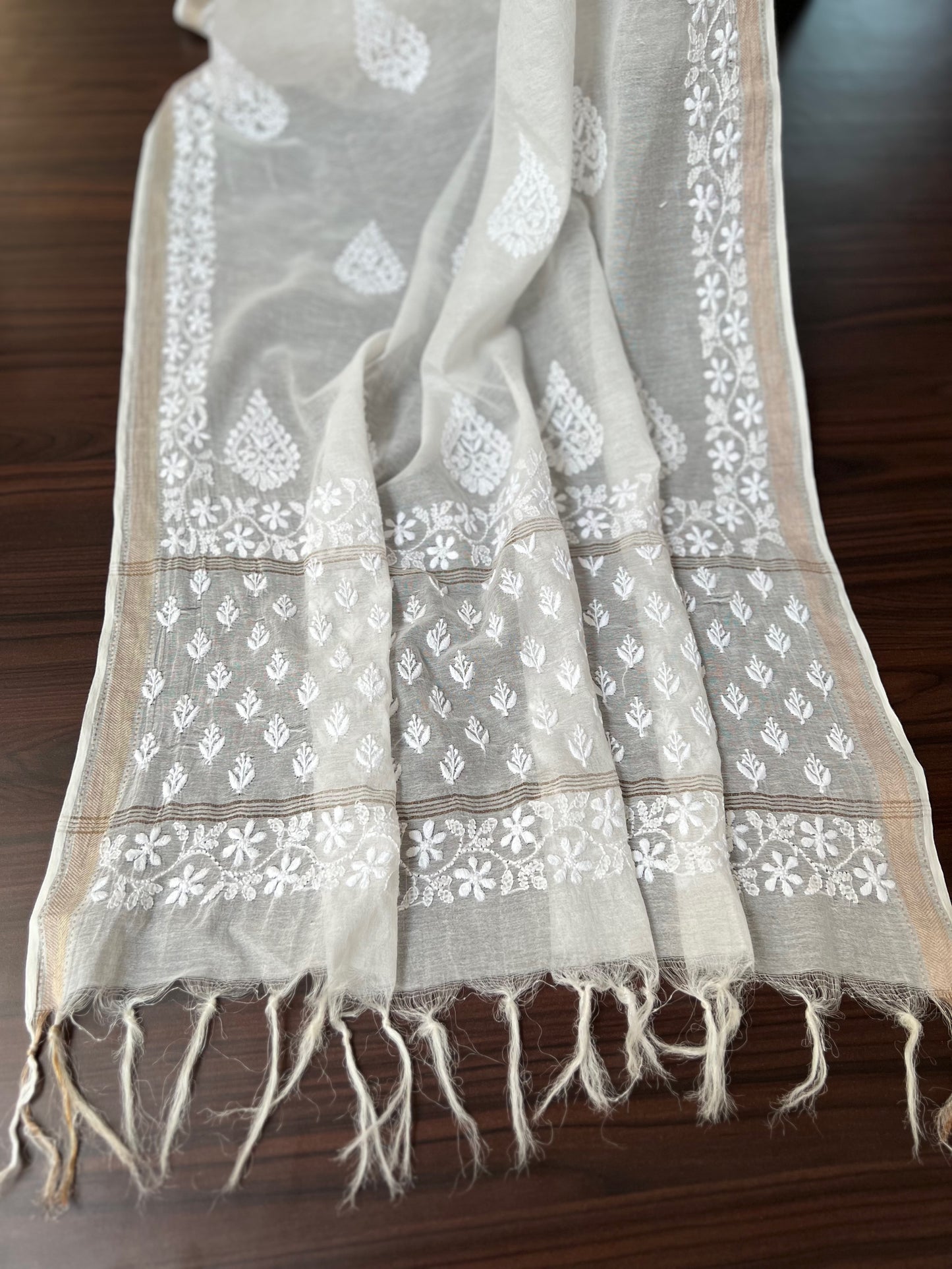 Chanderi Dupatta with Chikankari