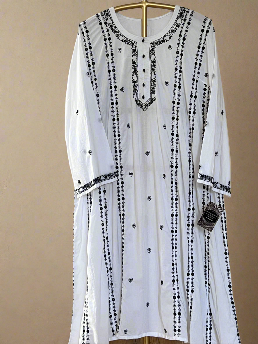 White Cotton Kalidar with Do Taar Chikankari