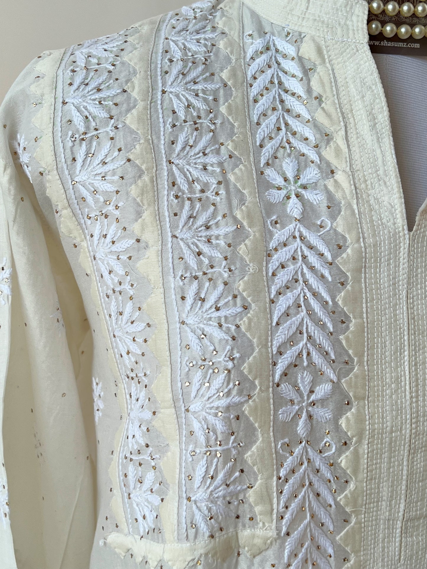 Pearl White Chanderi Kurti with Chikankari, Appliqué & Kamdani