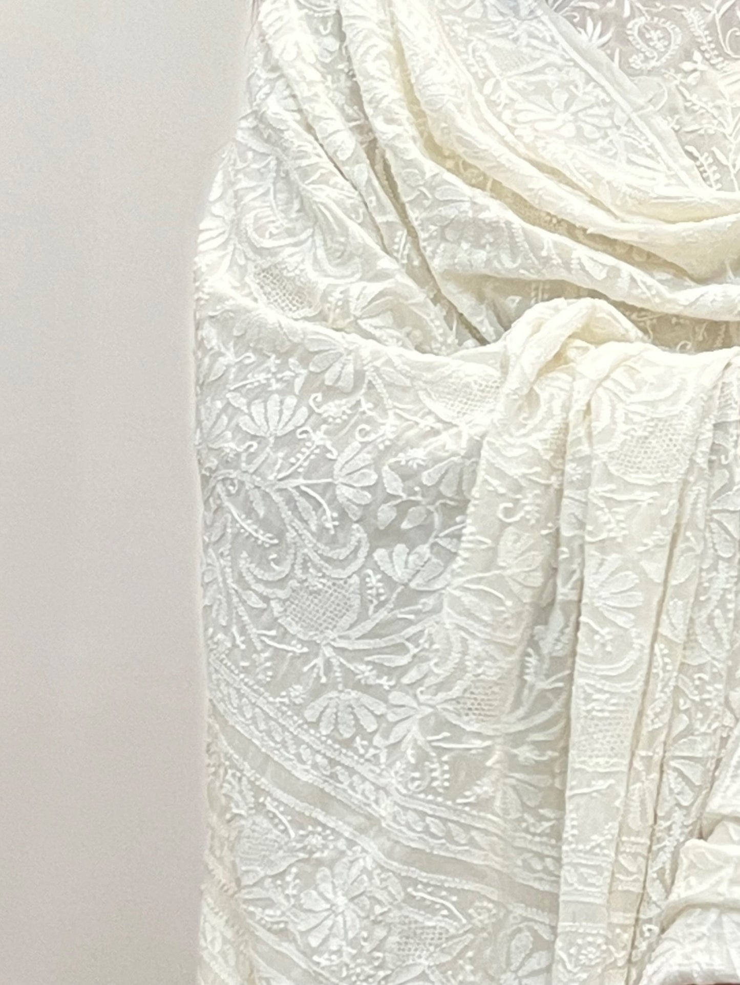 Haath Jaali & Chikankari Lehenga