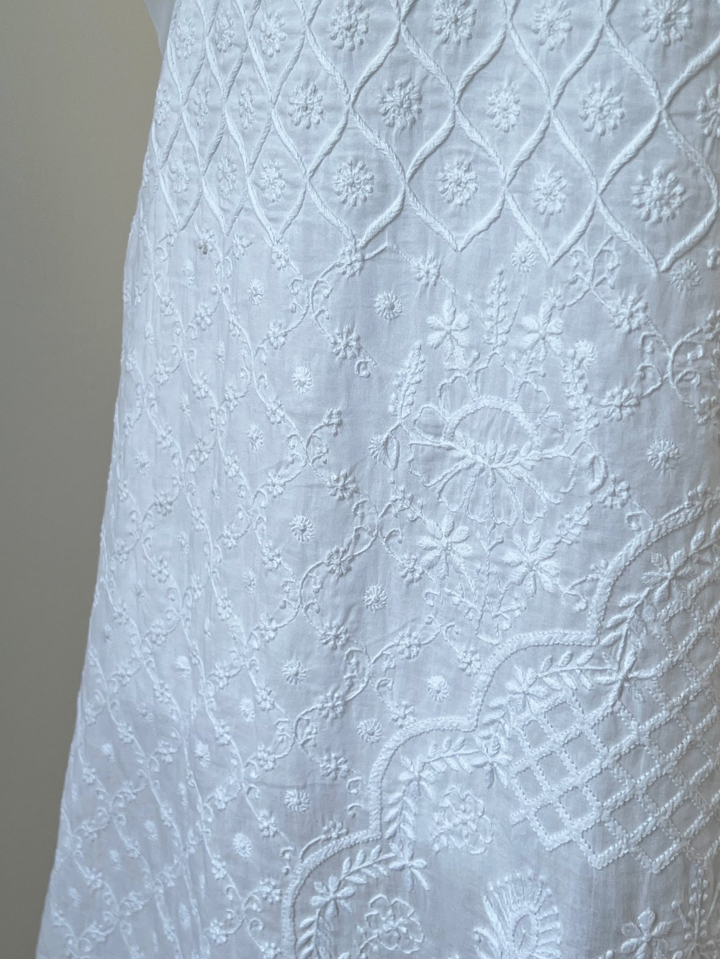 Chikankari Kaftan