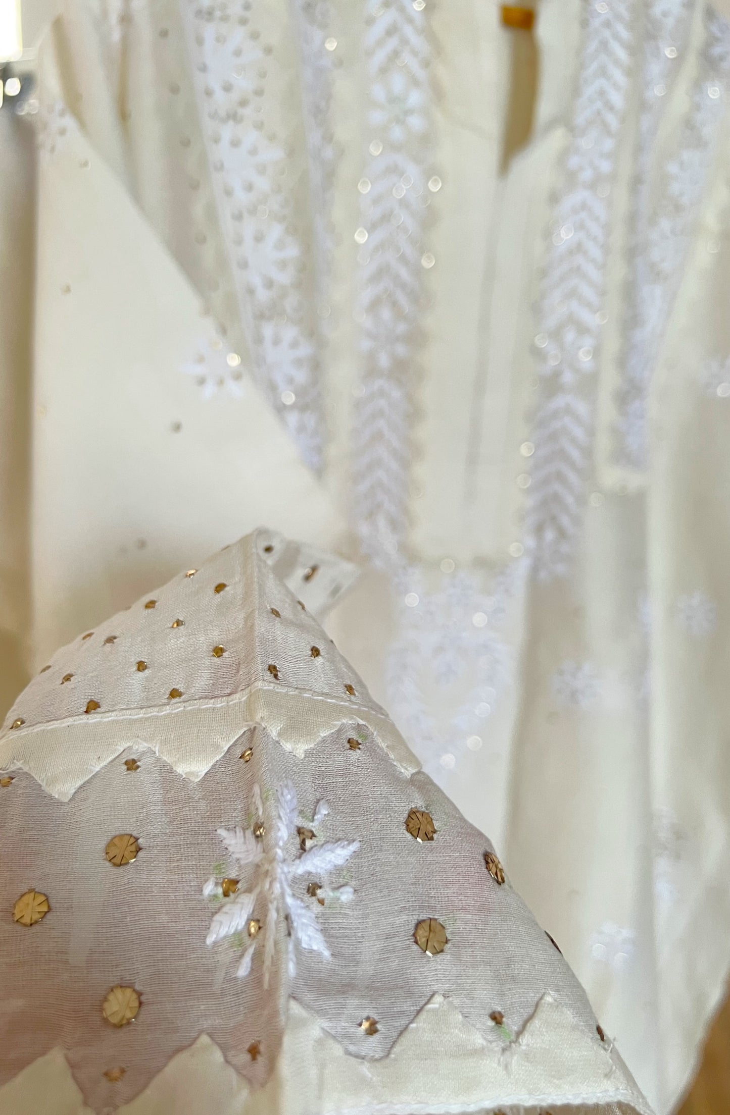 Pearl White Chanderi Kurti with Chikankari, Appliqué & Kamdani