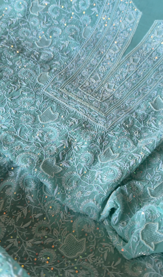 ShaSumz Heritage Series: Intricate Do Taar Work & Delicate Pearls