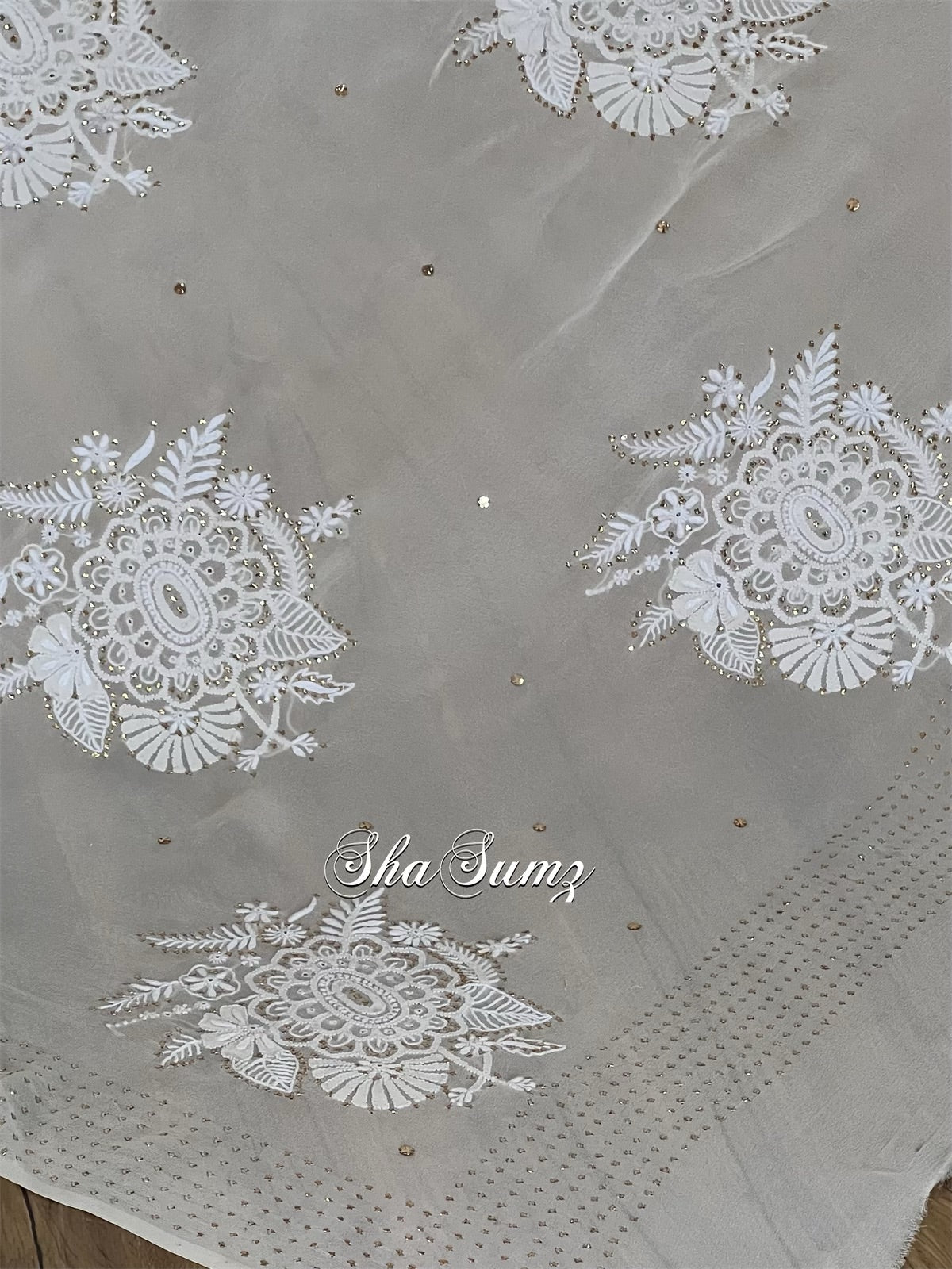 ShaSumz Chikankari & Mukaish Saree Close Up