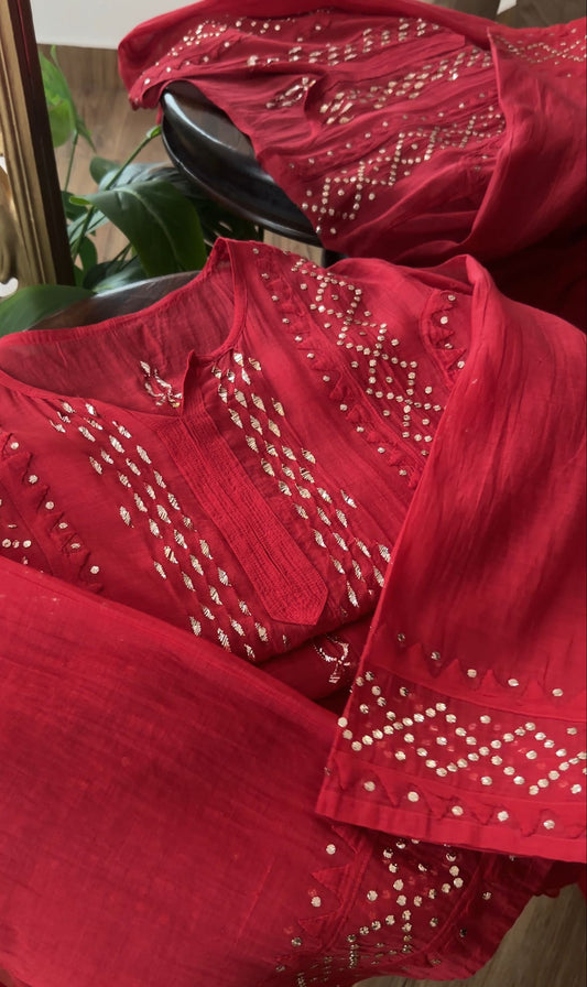 ShaSumz Festive Edit: Red Mukaish Mul Chanderi Suit
