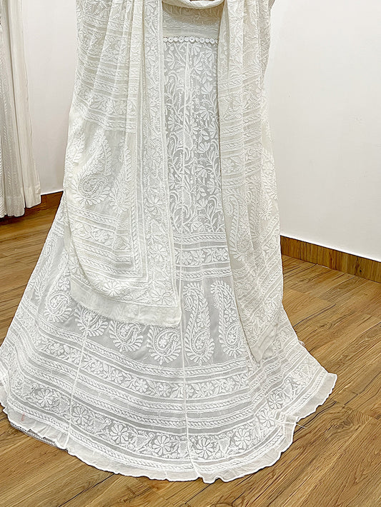 Haath Jaali & Chikankari Lehenga