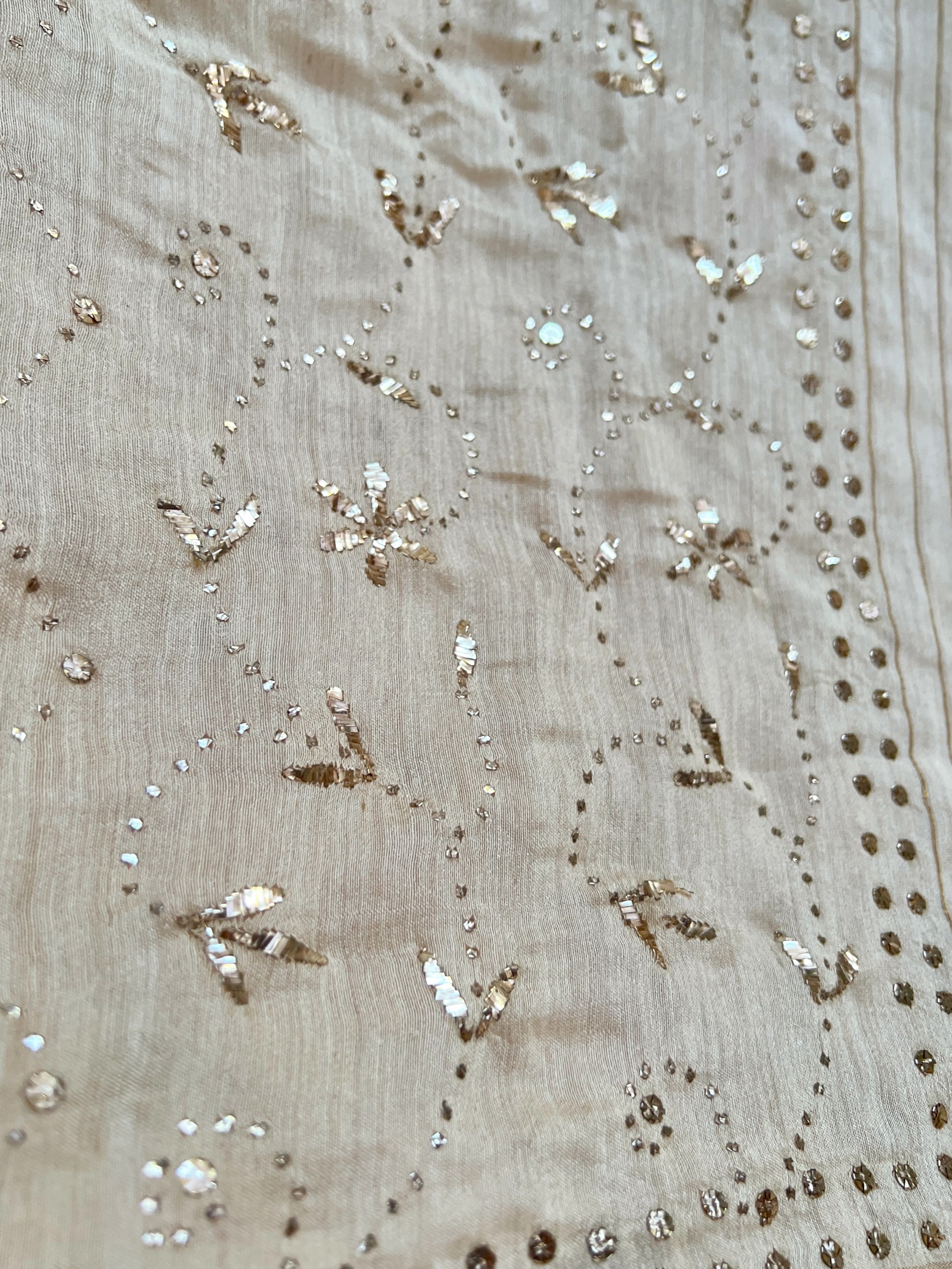 Close up of Pure Munga Silk Saree With Mukaish 