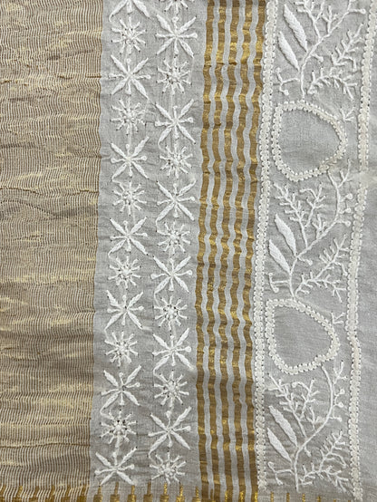 Close up of Pure Silk Saree with Chikankari & Zari Border