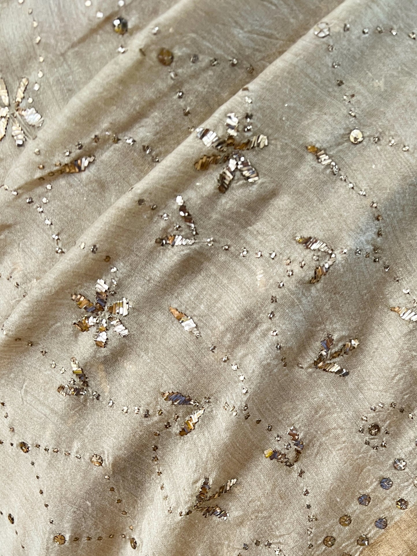 Close up of Pure Munga Silk Saree With Mukaish 
