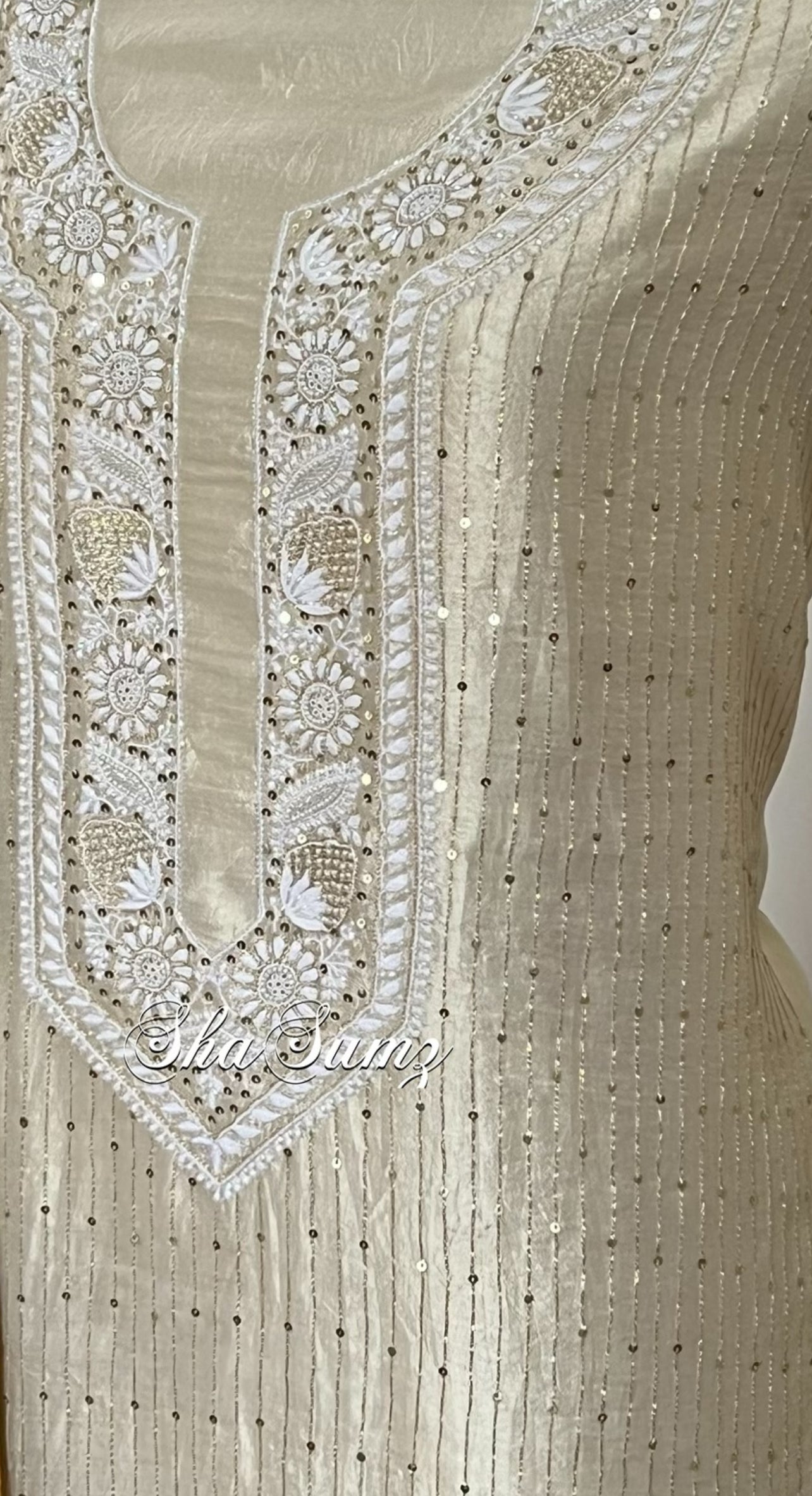 Pure Handwoven Silk embellished Chikankari Kurta