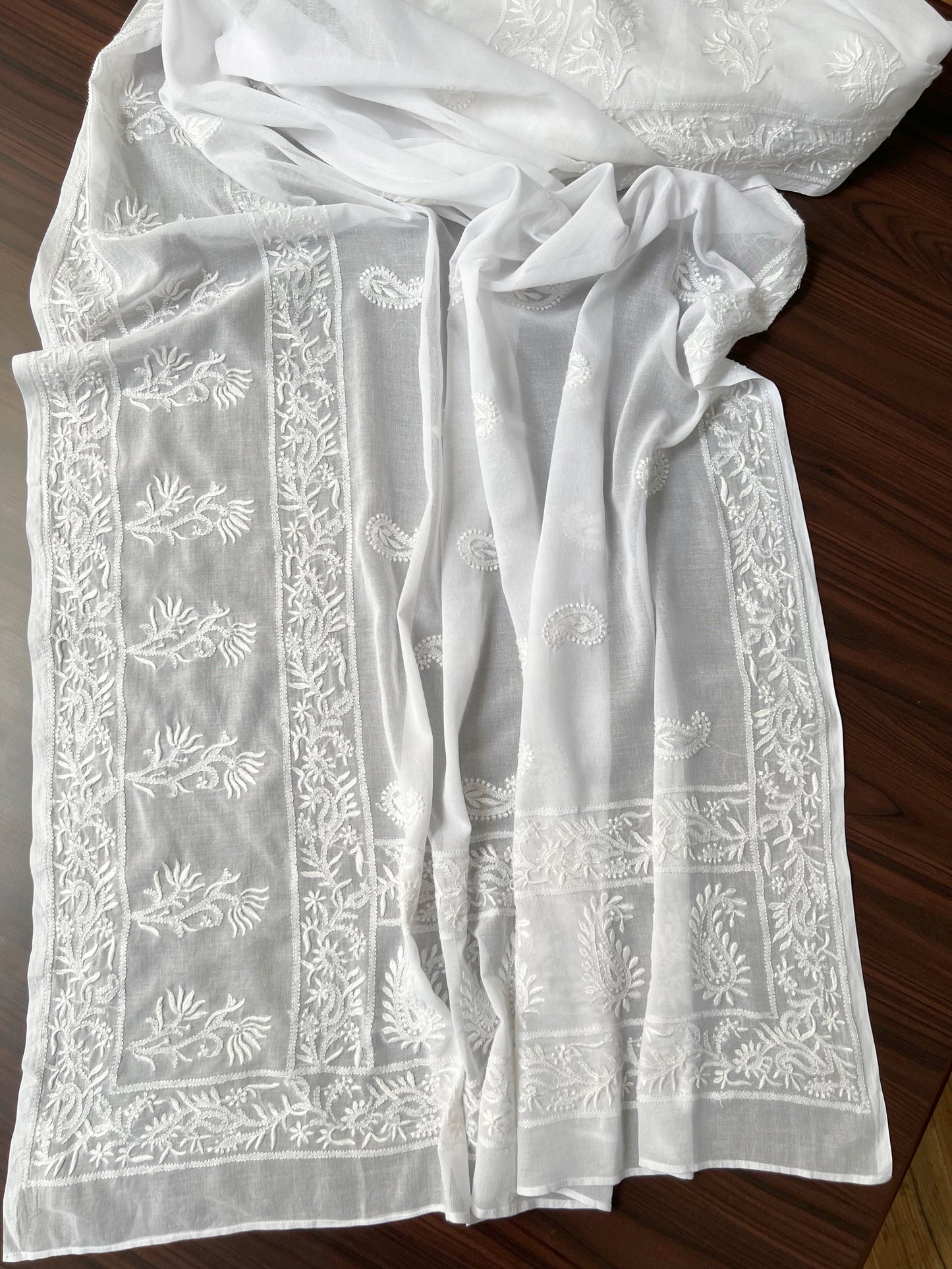 Soft Cotton Dupatta with Hand Embroidered Chikankari – Lightweight & Timeless
