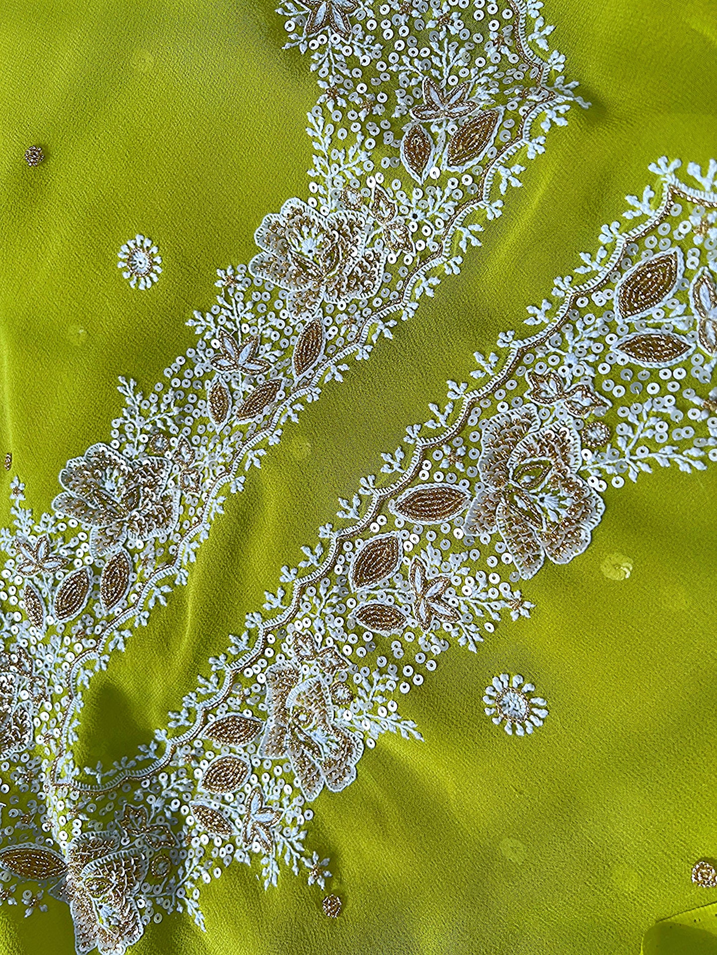 Dhani Green Suit with Do Taar Chikankari & Embellishments