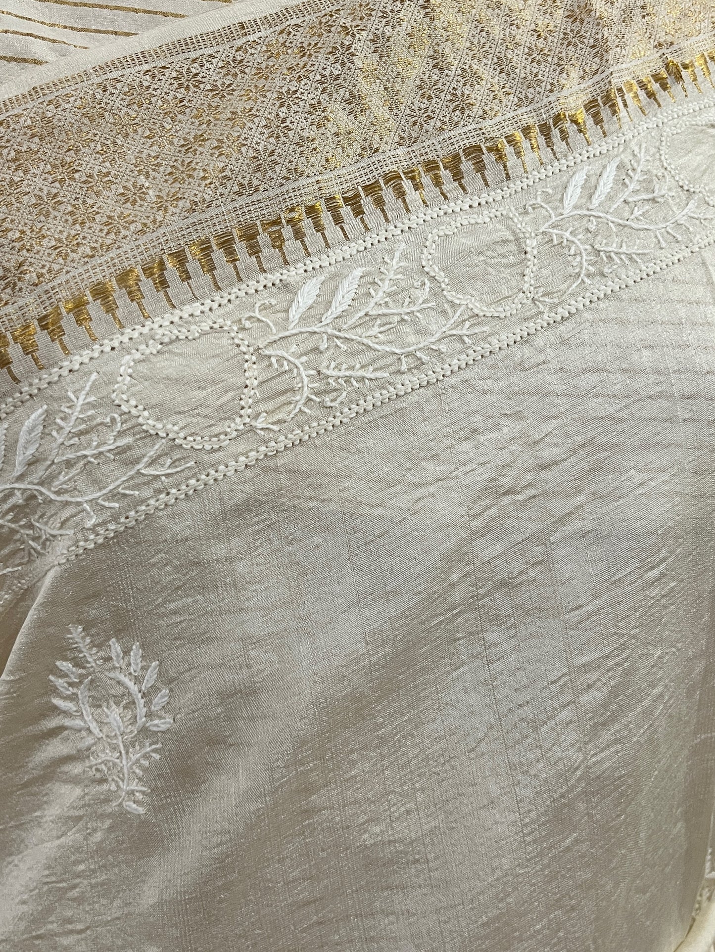 Close up of Pure Silk Saree with Chikankari & Zari Border