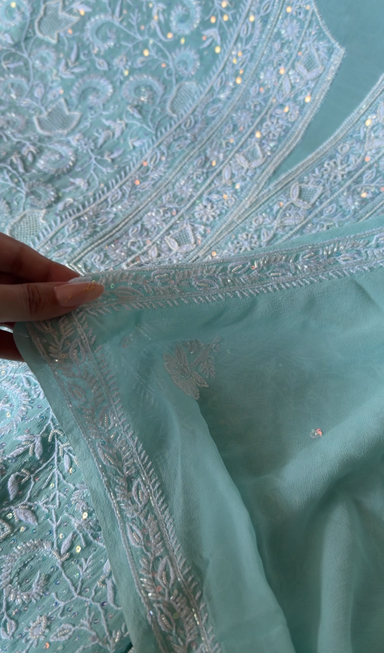 ShaSumz Heritage Series: Intricate Do Taar Work & Delicate Pearls