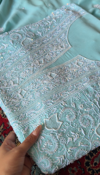 ShaSumz Heritage Series: Intricate Do Taar Work & Delicate Pearls