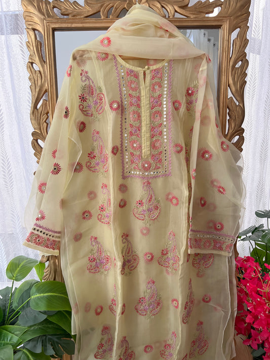 Organza