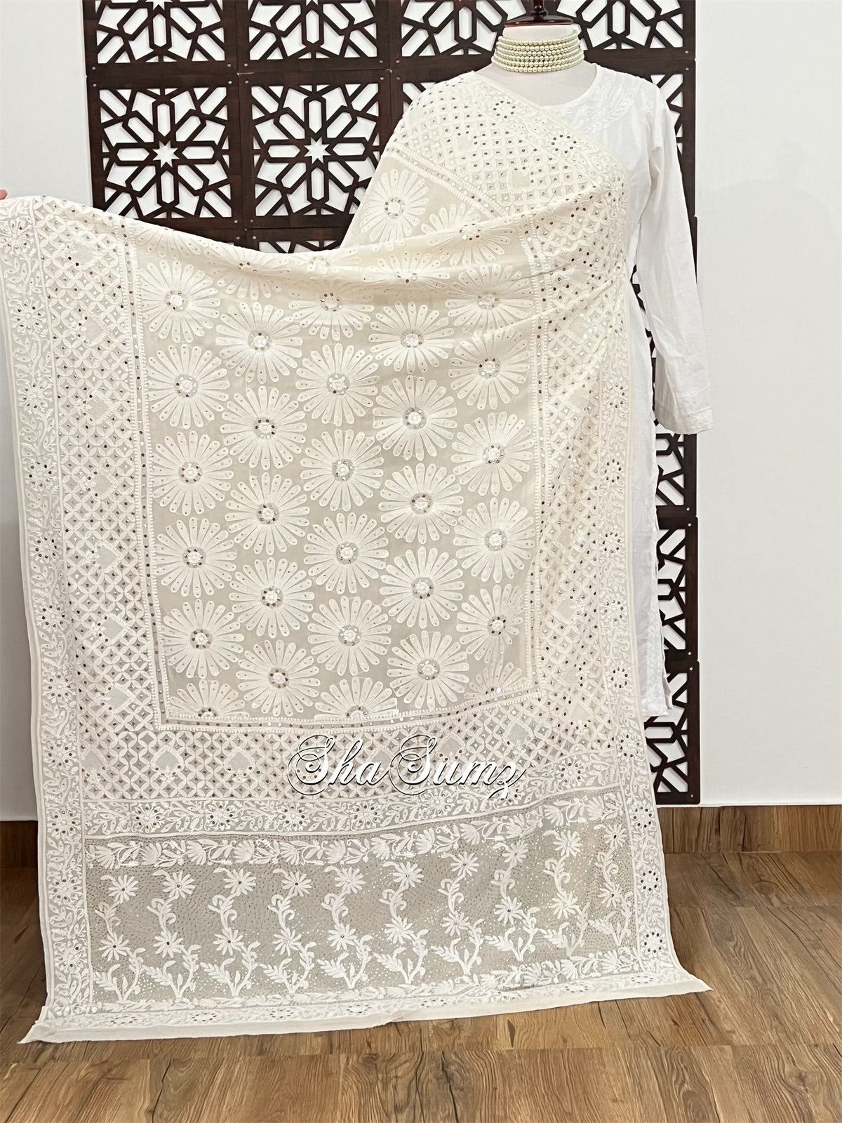 Off White Pure Georgette Dupatta with Chikankari & Mukaish