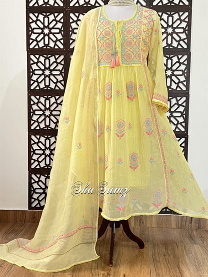 Lemon Yellow Mul Chanderi Peshwaz with Multi Colour Chikankari