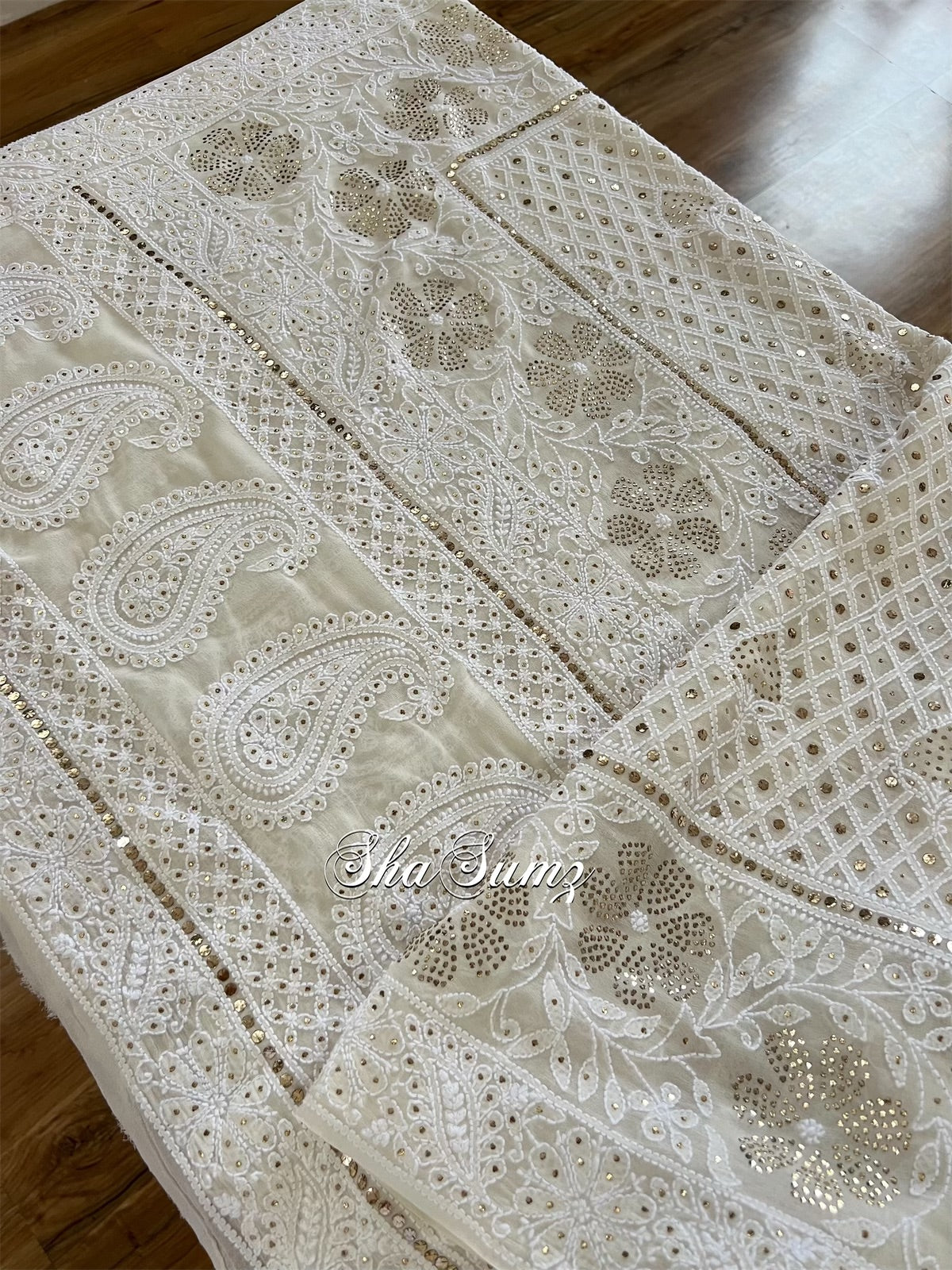 Cream Pure Georgette Dupatta with Chikankari & Mukaish