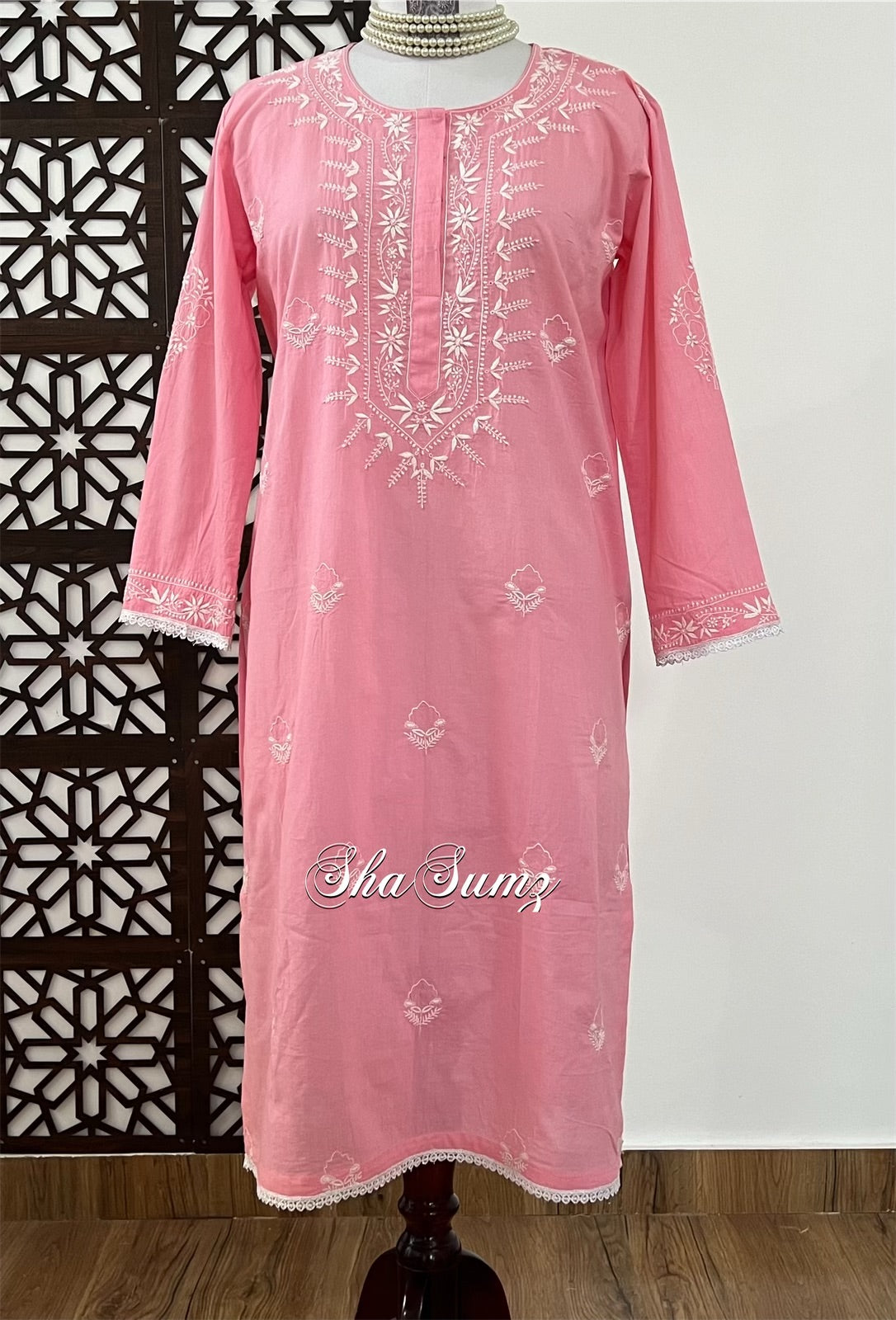 Rouge Pink Cotton Kurti with Chikankari