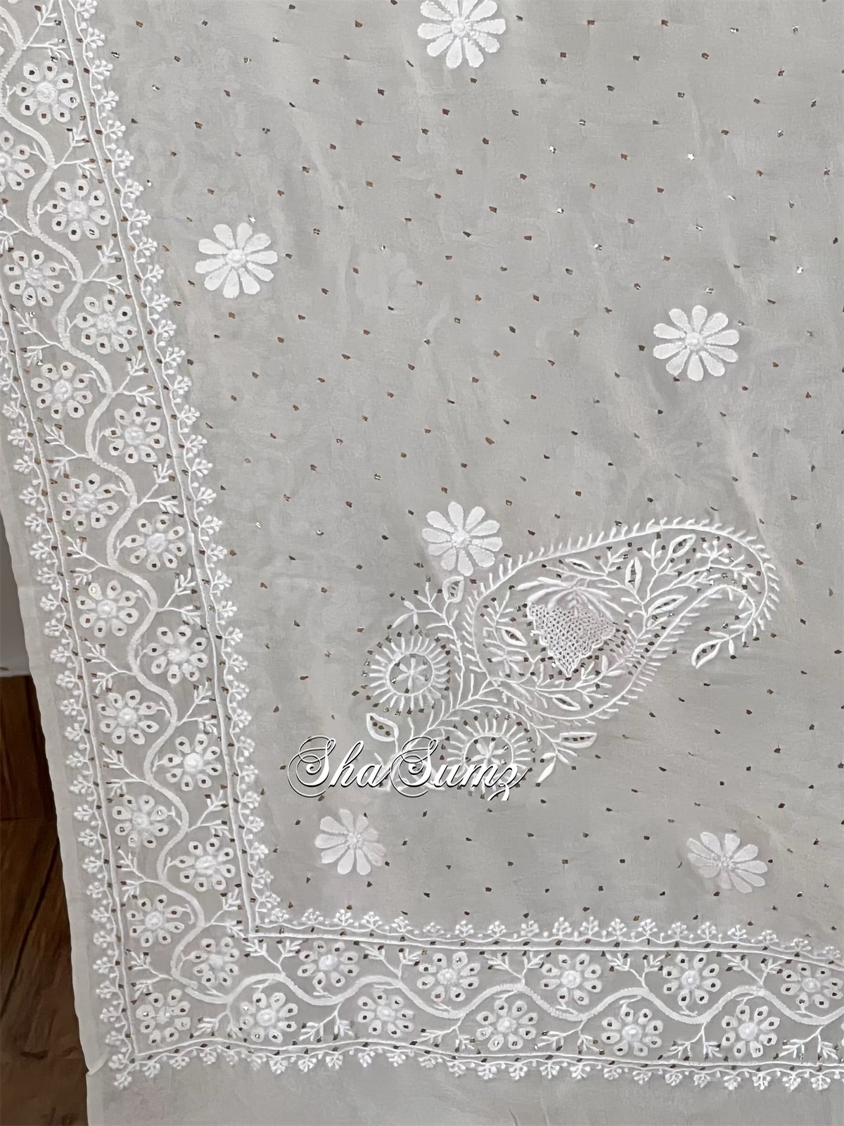 Off White Do Taar Chikankari Paisley & Kamdani Pure Georgette Dupatta