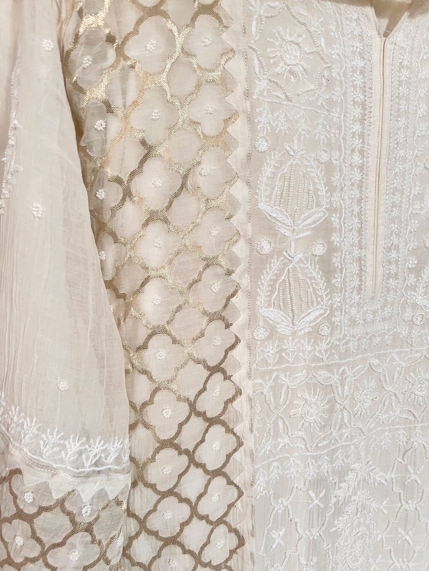 Mul Chanderi Chikankari kurta set featuring intricate embroidery and Zari weave details.